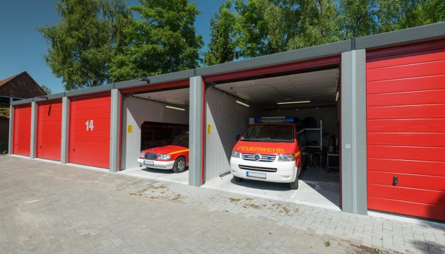 Feuerwehr, Polizei, Rettungsdienste, Katastrophenschutz Fertiggarage für Einsatzfahrzeuge & Blaulichtorganisationen