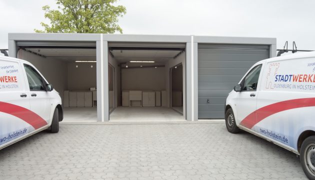 Sicherer Parkraum für wertvolle Spezialfahrzeuge Sichere Garage für Einsatzfahrzeuge & Spezialfahrzeuge