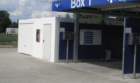 Autowaschanlage auf Grundlage einer Doppelgarage