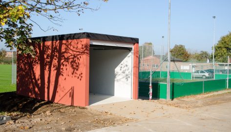 Großraumkomfortgarage auf Sportanlage