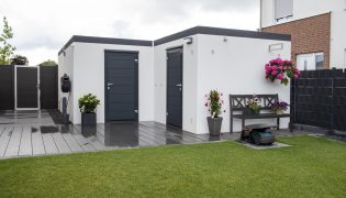 Großraumgarage aus Beton, die besonders breite Garage