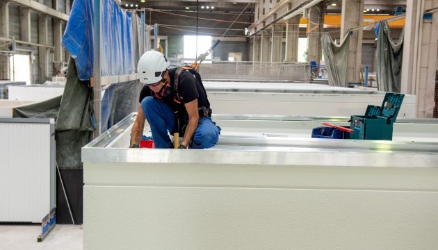 Fertiggaragen-Produktionsstraße in Syke bei Bremen