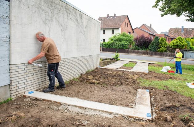 Bauantrag zur Aufstellung der Fertiggarage? Baugenehmigungs-Prüfung zur Aufstellung einer Fertiggarage
