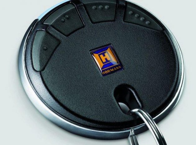 Handsender von Hörmann für elektr. Torantrieb Fertiggarage